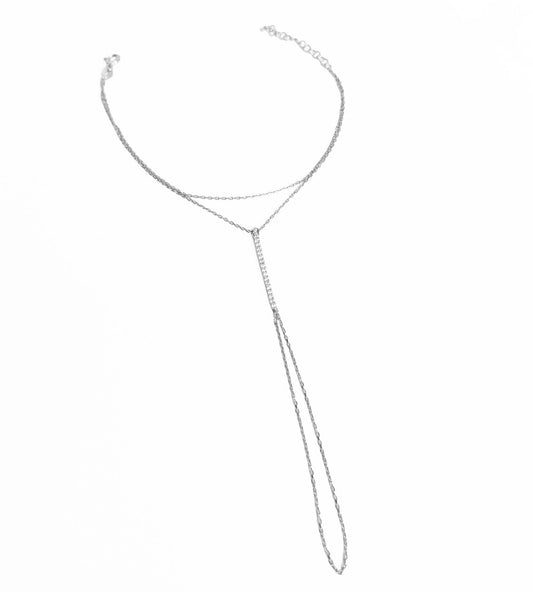 Flatt armbånd i hvitt zirkon i sterlingsølv med shahmeran-motiv, justerbart slavearmbånd