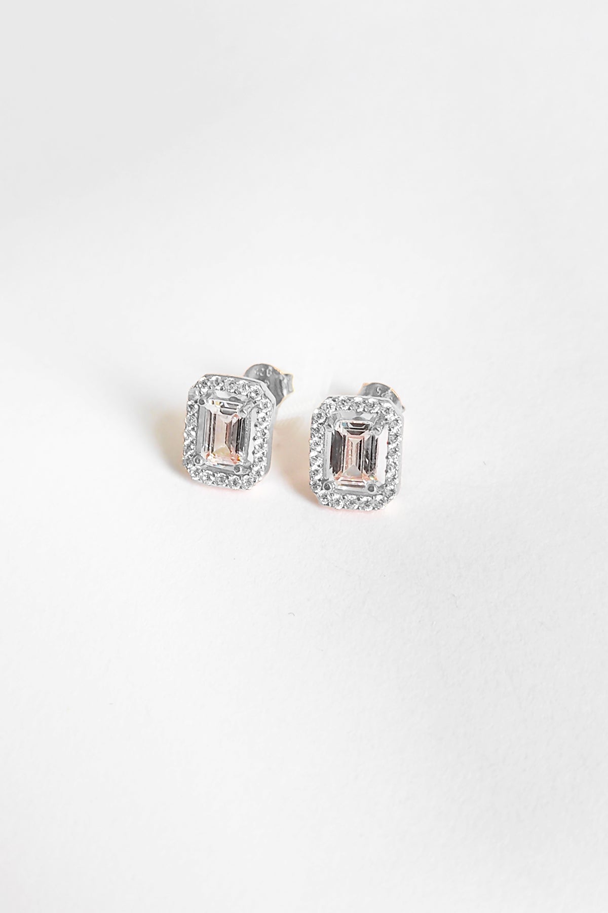 Baguette Stone Diamond Model Silver Earring
